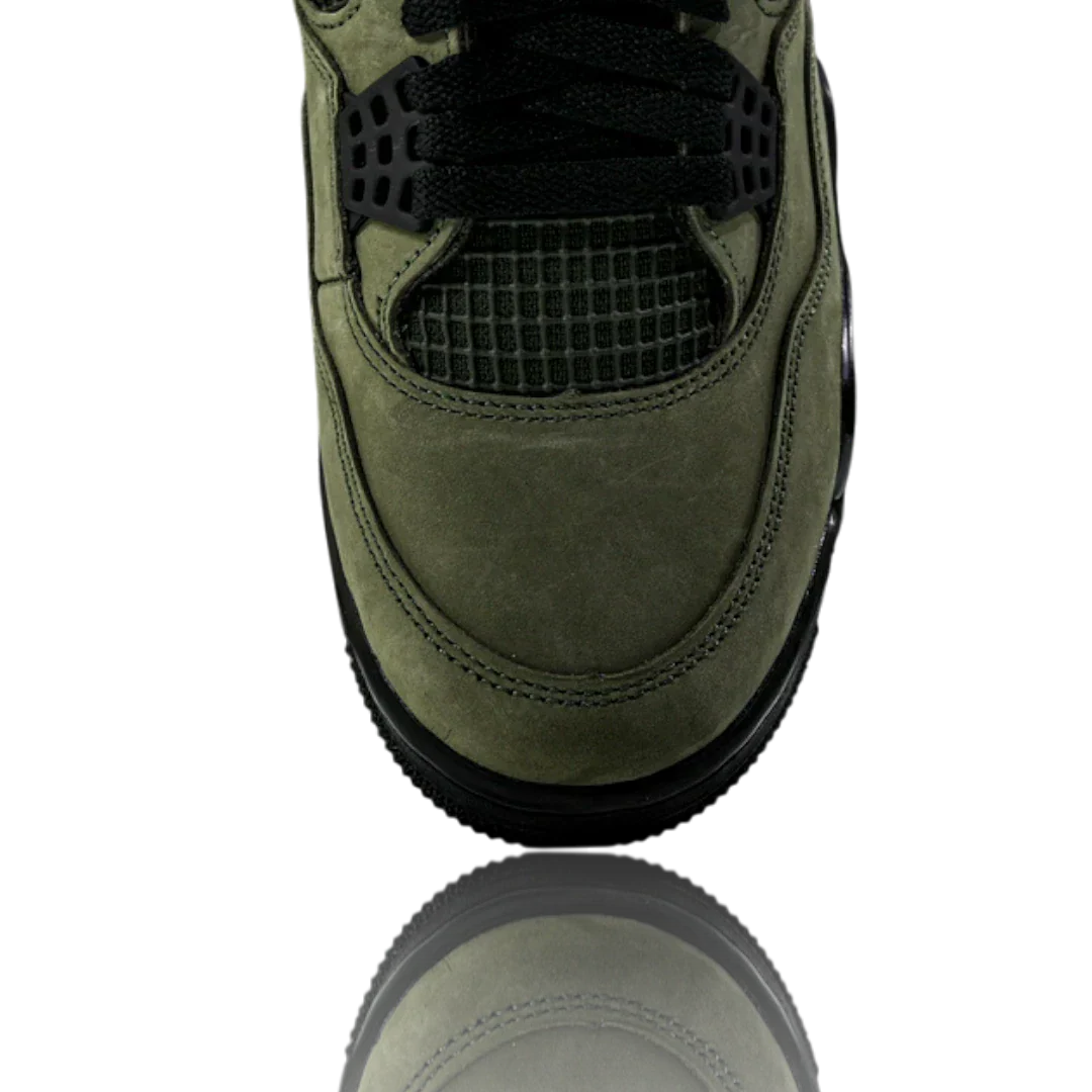 AJ4 Retro OG SP 'Undefeated'
