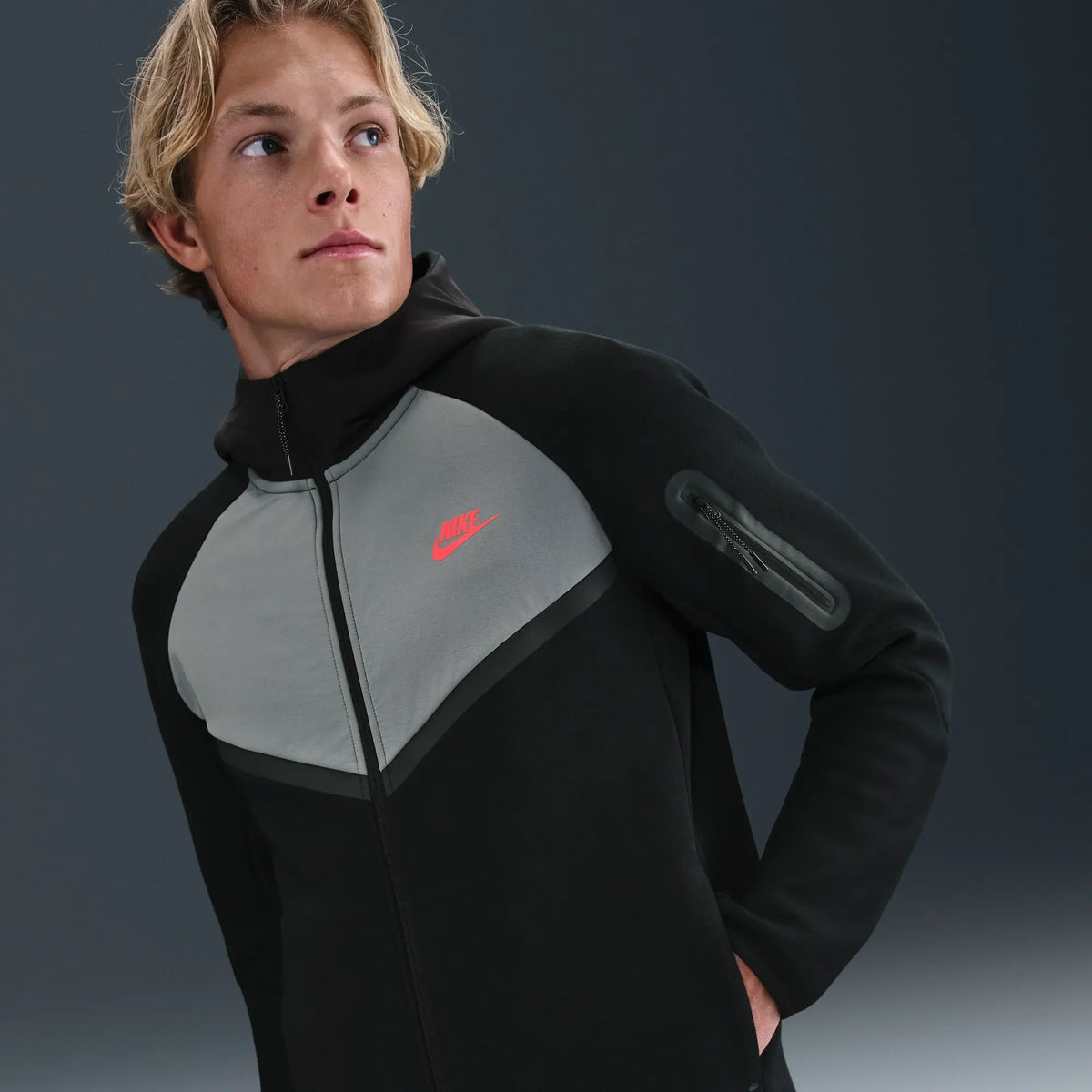 Nike Tech Fleece Full-Zip Hoodie Black/Bright Crimson 2025