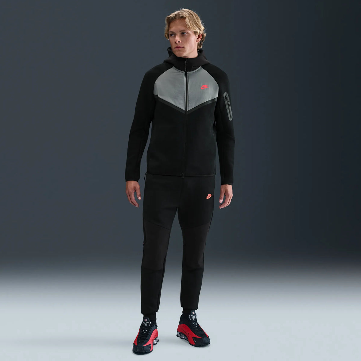 Nike Tech Fleece Full Zip Hoodie & Joggers Set Black/Bright Crimson 2025