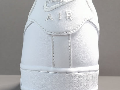 NIKE AIR FORCE 1 x WHITE