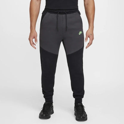 Nike Tech Fleece Full Zip Hoodie & Joggers Set Black/Anthracite/Green Strike 2025